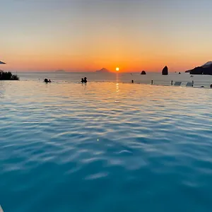 Therasia Sea And - The Leading Of The World Italia